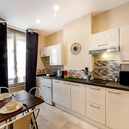 Cosy Entierement Renove Idealement Place Ail Apartmán Lyon
