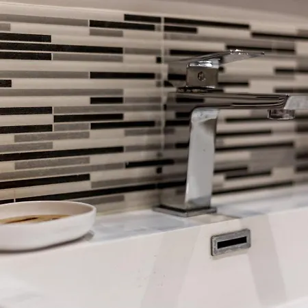 Cosy Entierement Renove Idealement Place Ail Apartmán Lyon
